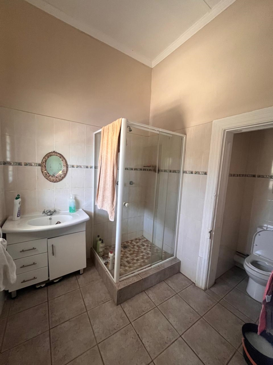 5 Bedroom Property for Sale in Cambridge Eastern Cape